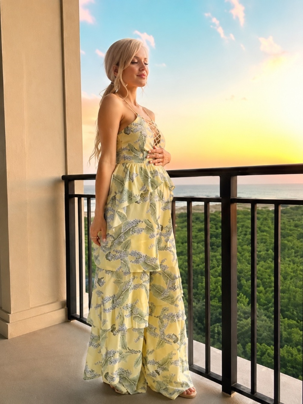 ASOS DESIGN Tiered Jumpsuit Lace-up Front Size 6 Tropical Print Yellow Beach